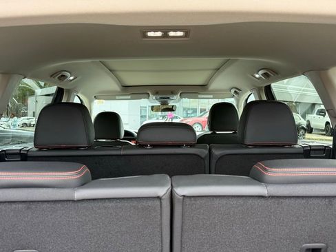 New 2026 Volkswagen Atlas Peak Edition image 18