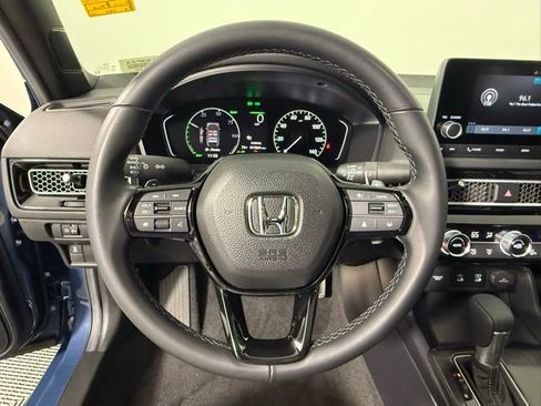 Used 2025 Honda Civic Sport image 17