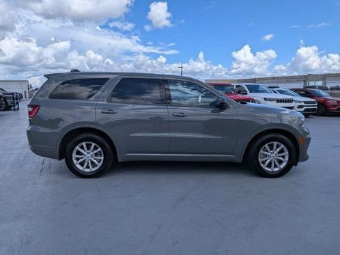 Used 2025 Dodge Durango GT RWD image 3