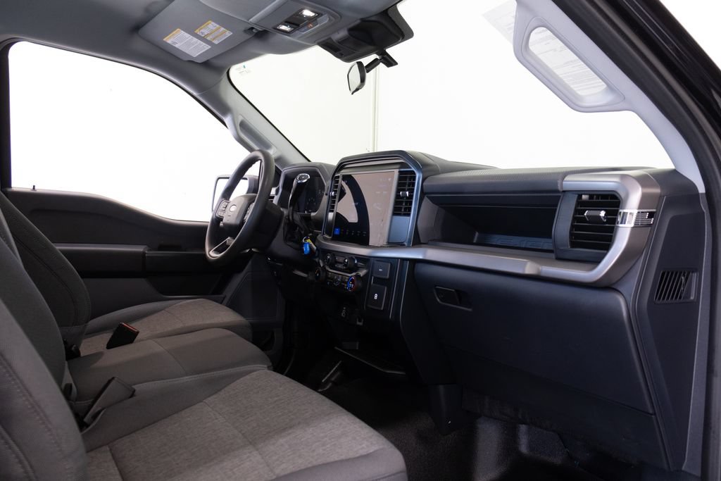 Used 2025 Ford F150 XL RWD image 19