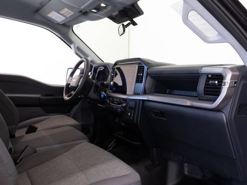Used 2025 Ford F150 XL RWD image 19