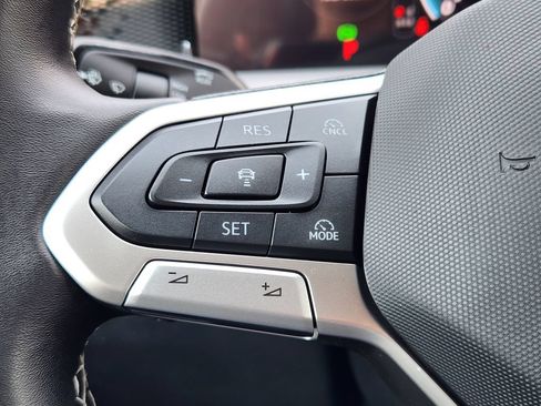 Certified 2026 Volkswagen Tiguan SE AWD/4WD image 21