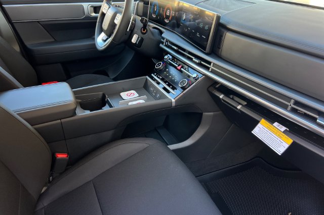 New 2027 Hyundai Santa Fe SE FWD image 16
