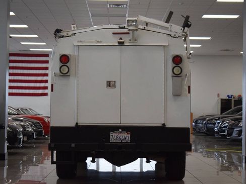 Used 2016 Chevrolet Silverado 3500 W/T RWD image 27