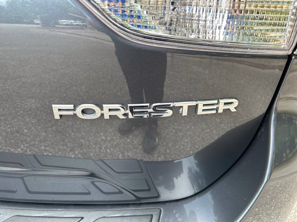 Used 2021 Subaru Forester Limited AWD/4WD image 10