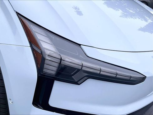 New 2026 Volvo EX30 Ultra w/ Climate Package image 33