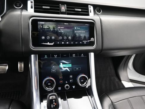 Used 2019 Land Rover Range Rover Sport Supercharged AWD/4WD image 17