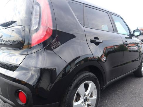 Used 2018 Kia Soul FWD image 26
