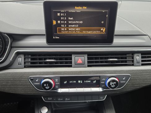 Used 2019 Audi A4 2.0T Premium w/ Convenience Package image 17