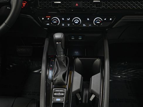 Used 2023 Honda Accord Touring image 15