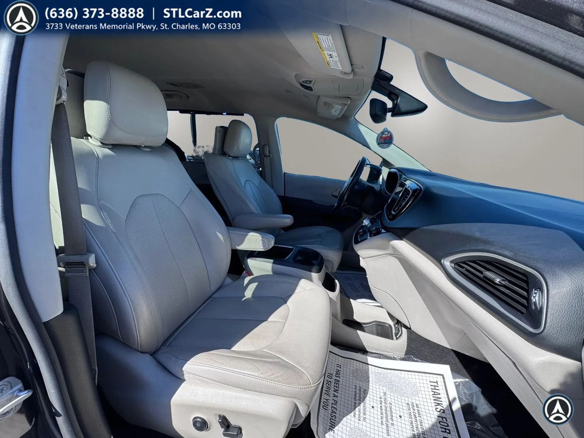 Used 2020 Chrysler Pacifica Touring-L Plus FWD image 16