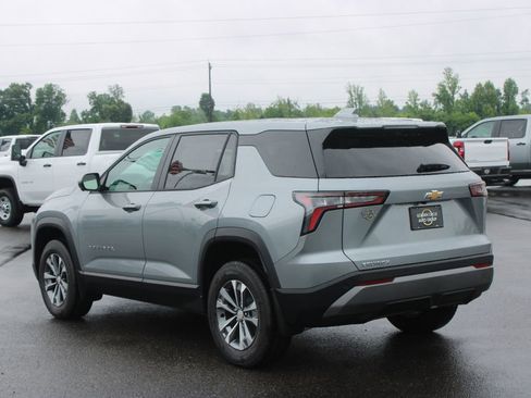 New 2026 Chevrolet Equinox LT FWD image 7