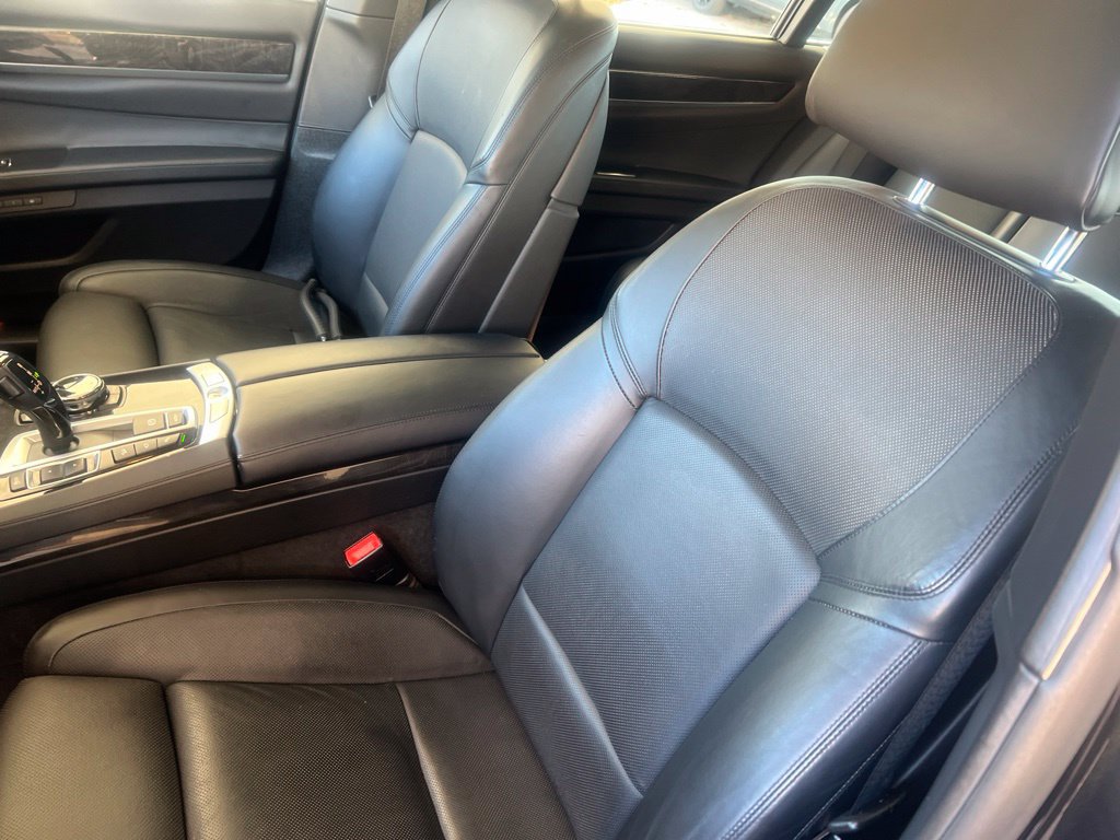 Used 2015 BMW 750Li xDrive AWD/4WD image 5