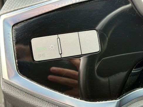 Used 2020 Audi Q3 2.0T Premium w/ Convenience Package image 35