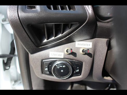 Used 2016 Ford Transit Connect XL image 27