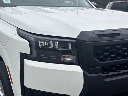 New 2026 Nissan Frontier S image 10