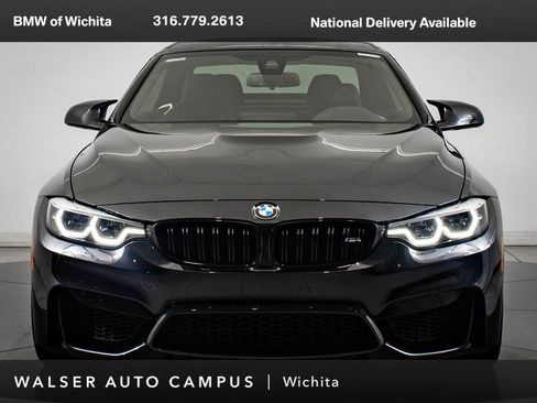 Used 2018 BMW M4 Convertible image 1
