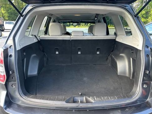 Used 2015 Subaru Forester 2.5i Premium w/ All-Weather Package AWD/4WD image 8