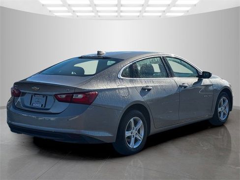 Used 2024 Chevrolet Malibu LT image 7