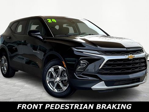 Used 2024 Chevrolet Blazer LT w/ Driver Confidence Package image 3