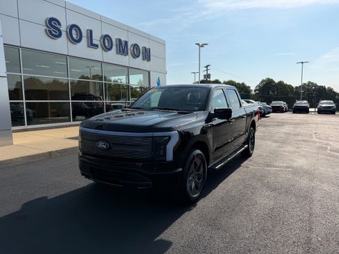 Certified 2024 Ford F150 Lightning Lariat image 2