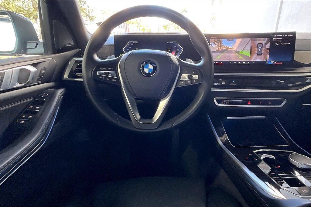Used 2026 BMW X5 xDrive40i AWD/4WD image 5