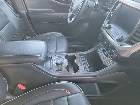 Used 2023 GMC Acadia Denali FWD image 47