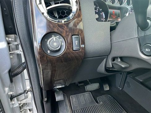 Used 2016 Ford F250 Platinum w/ FX4 Off-Road Package image 24