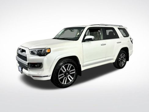 Used 2018 Toyota 4Runner Limited AWD/4WD image 4