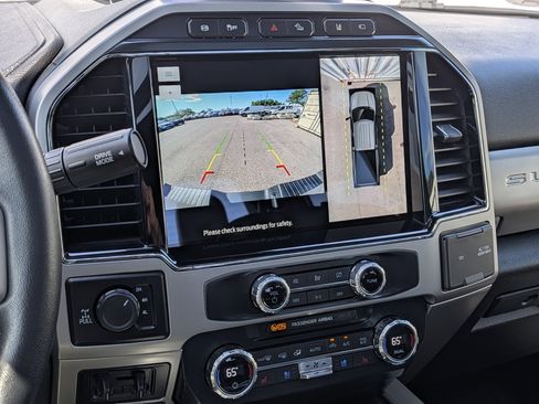 Used 2022 Ford F250 Lariat w/ Tremor Off-Road Package image 31