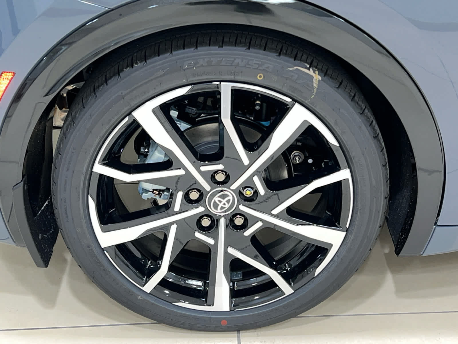 New 2026 Toyota Prius Plug-In Hybrid FWD image 5