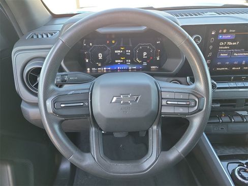 Used 2024 Chevrolet Colorado Trail Boss image 18