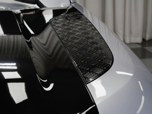 Used 2020 Land Rover Defender 110 First Edition image 38