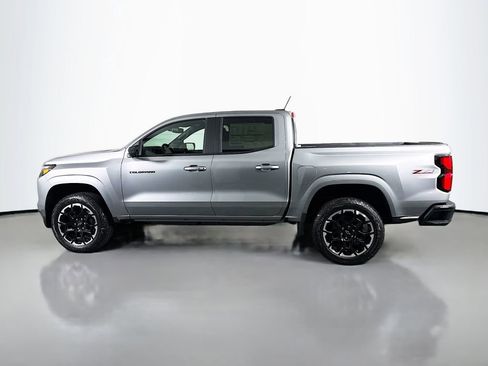 Used 2026 Chevrolet Colorado Z71 w/ Technology Package AWD/4WD image 5