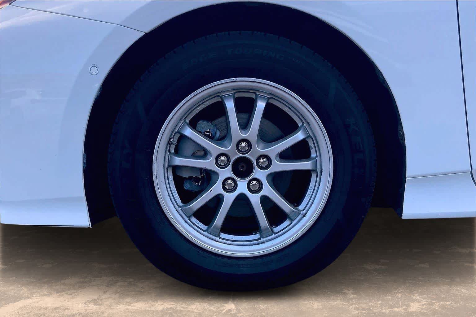 Used 2018 Toyota Prius One FWD image 8