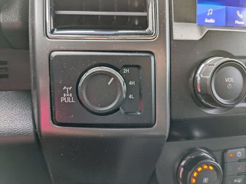 Used 2020 Ford F150 XLT w/ Equipment Group 302A Luxury AWD/4WD image 29