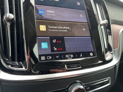 Certified 2025 Volvo V60 B5 Cross Country Plus image 30