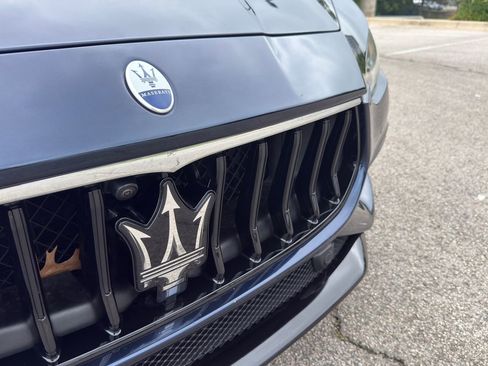 Certified 2022 Maserati Ghibli Modena Q4 AWD/4WD image 4