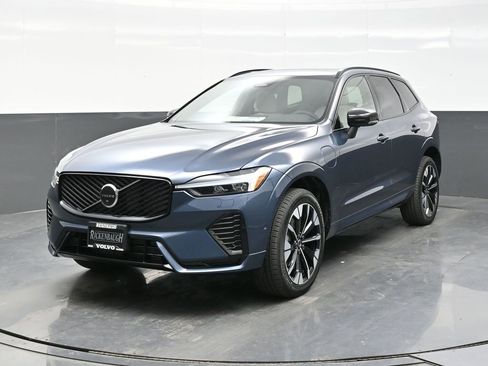 New 2026 Volvo XC60 T8 Plus w/ Protection Package Premier AWD/4WD image 2
