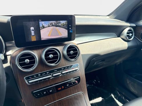 Used 2022 Mercedes-Benz GLC 300 4MATIC image 24
