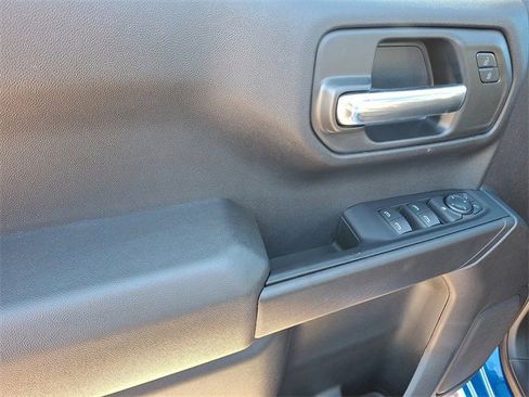 Used 2024 Chevrolet Silverado 1500 Custom image 12