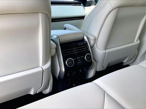 New 2026 Land Rover Range Rover SE AWD/4WD image 24