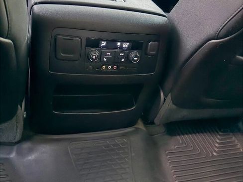 Used 2015 Chevrolet Tahoe LTZ image 18