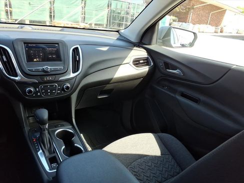 Used 2024 Chevrolet Equinox LT w/ LPO, Floor Liner Package AWD/4WD image 17
