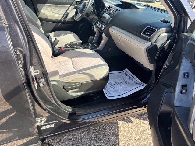 Used 2017 Subaru Forester 2.5i Premium w/ All-Weather Package AWD/4WD image 19