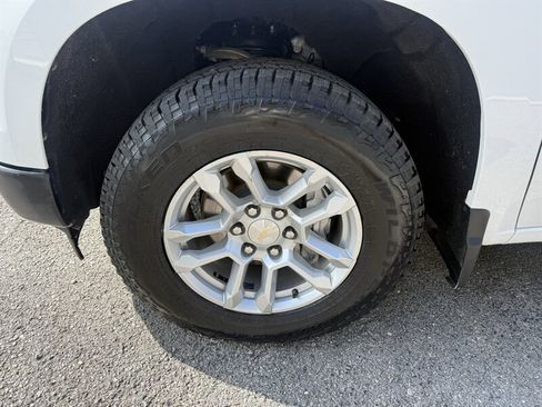 Used 2023 Chevrolet Silverado 1500 W/T w/ WT Value Package image 9