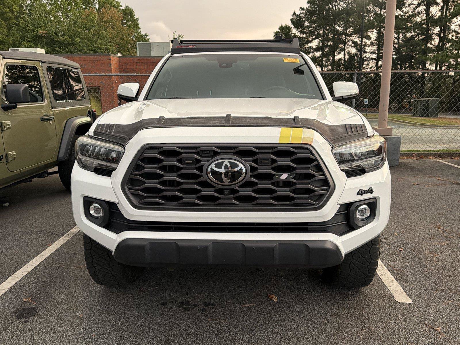 Used 2020 Toyota Tacoma 4x4 Double Cab image 2