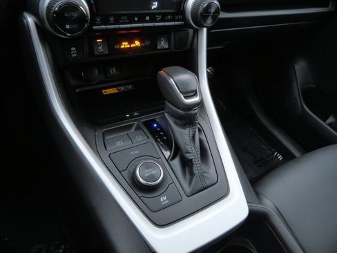 Certified 2023 Toyota RAV4 XLE Premium image 25