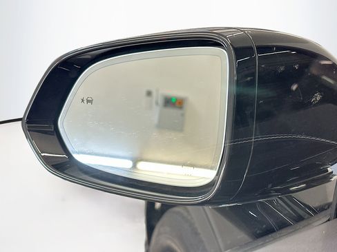 Used 2024 Chevrolet Blazer EV LT image 16