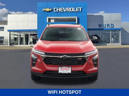 New 2026 Chevrolet Trax RS w/ Sunroof Package FWD image 10